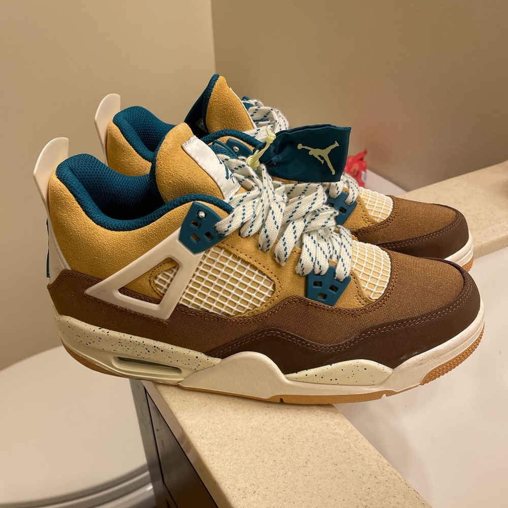 Nike Air Jordan 4 Retro GS ‘Cacao Wow’ Size 7Y Brand NEW with Box